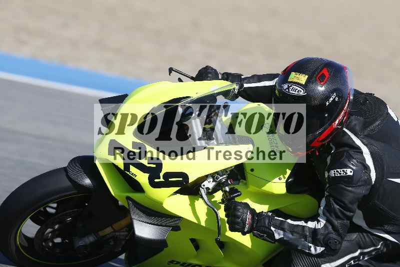 /Archiv-2024/02 29.01.-02.02.2024 Moto Center Thun Jerez/Gruppe gruen-green/229